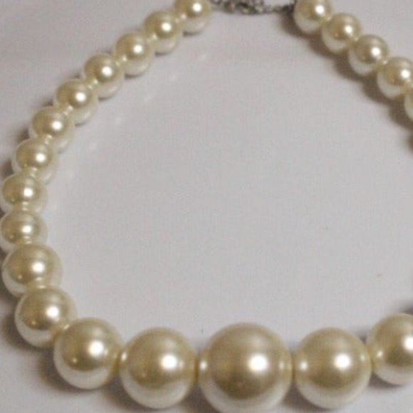 Pearl necklace - Picture 1 of 1